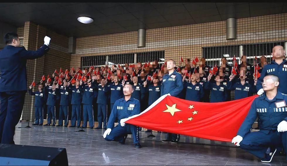朴河宣等一众艺人出席电影《第一个孩子》试映，该片的演员阵容如何？游戏画面