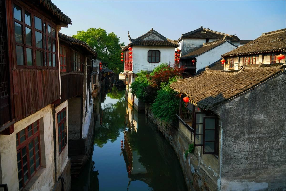 招商银行：营收负增缺口收敛，非息收入贡献提升
